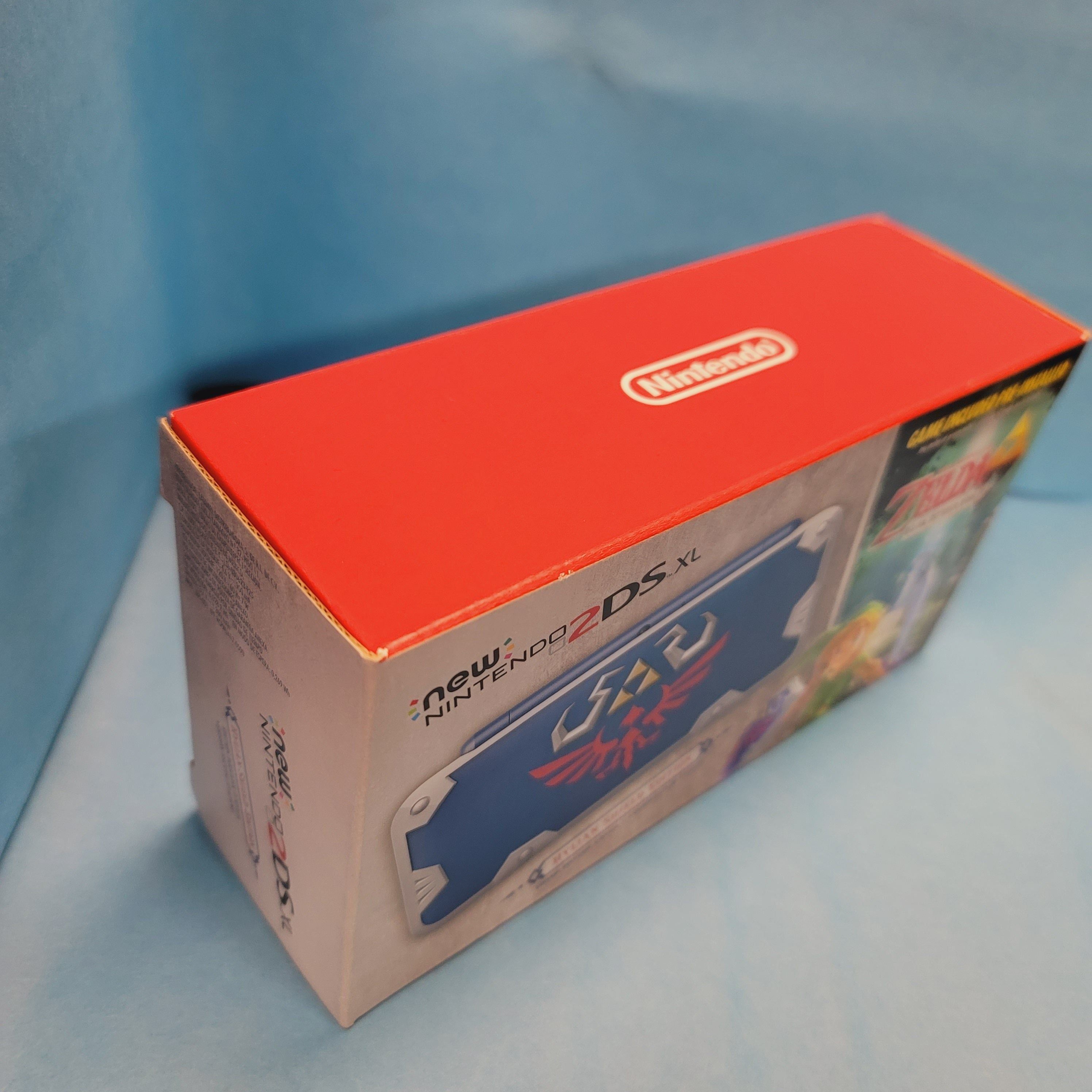 *Nouveau* Système 2DSXL Hylian Shield Edition (NOUVEAU)