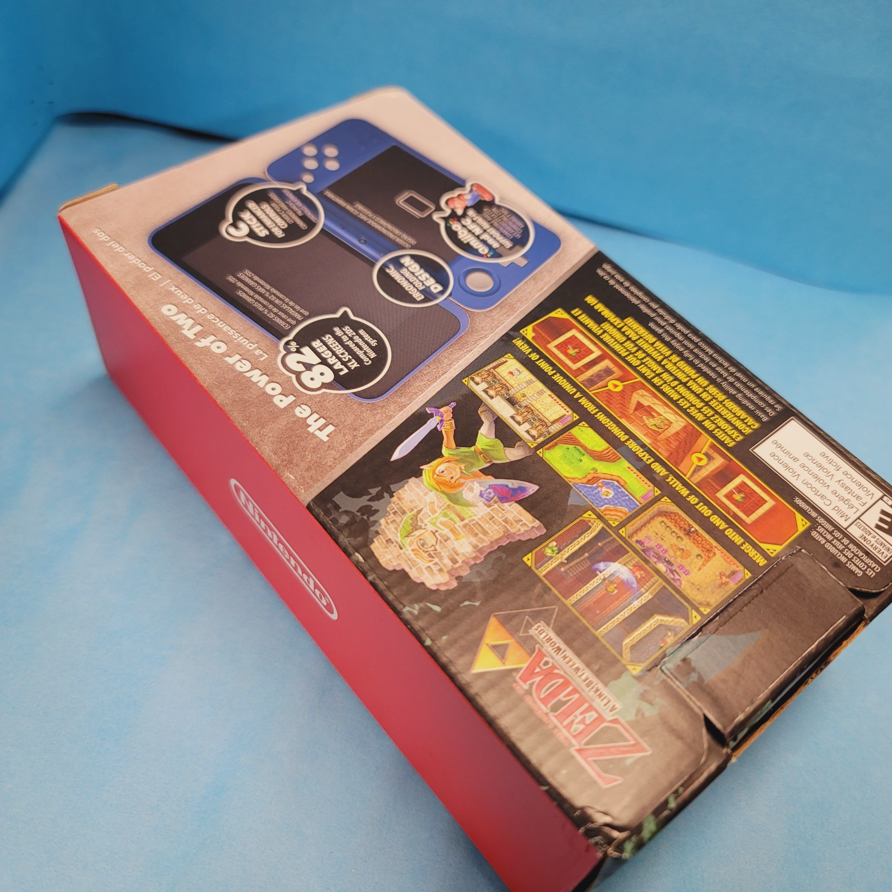 *Nouveau* Système 2DSXL Hylian Shield Edition (NOUVEAU)