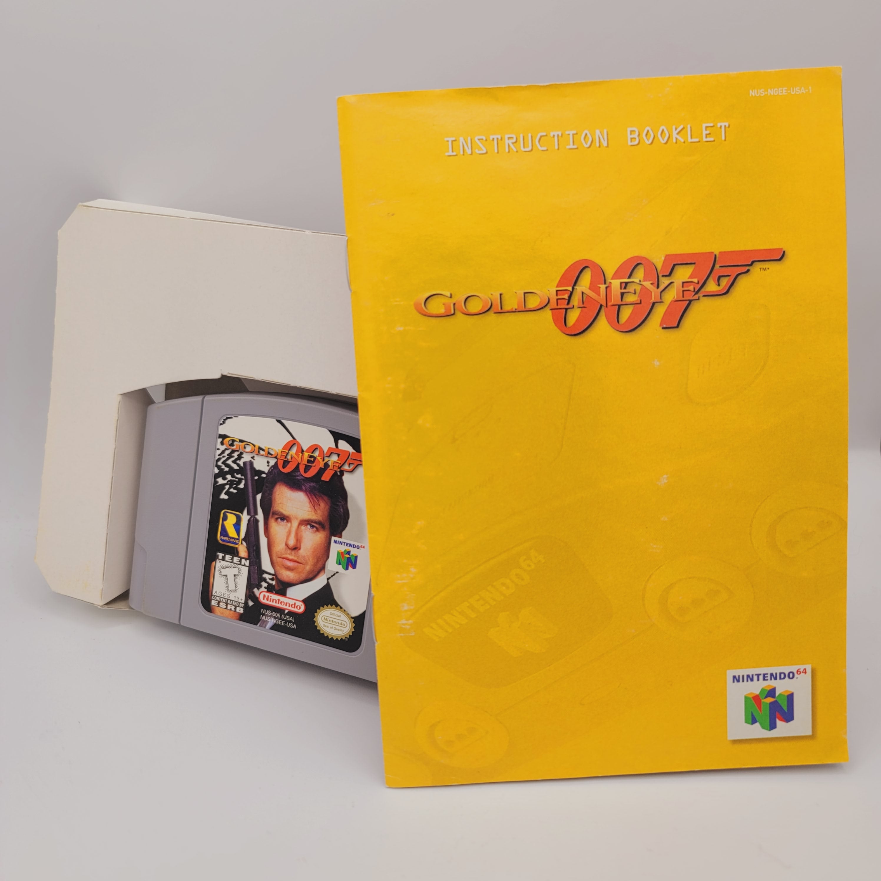 N64 - GoldenEye 007 (Complete in Box / B / With Manual)