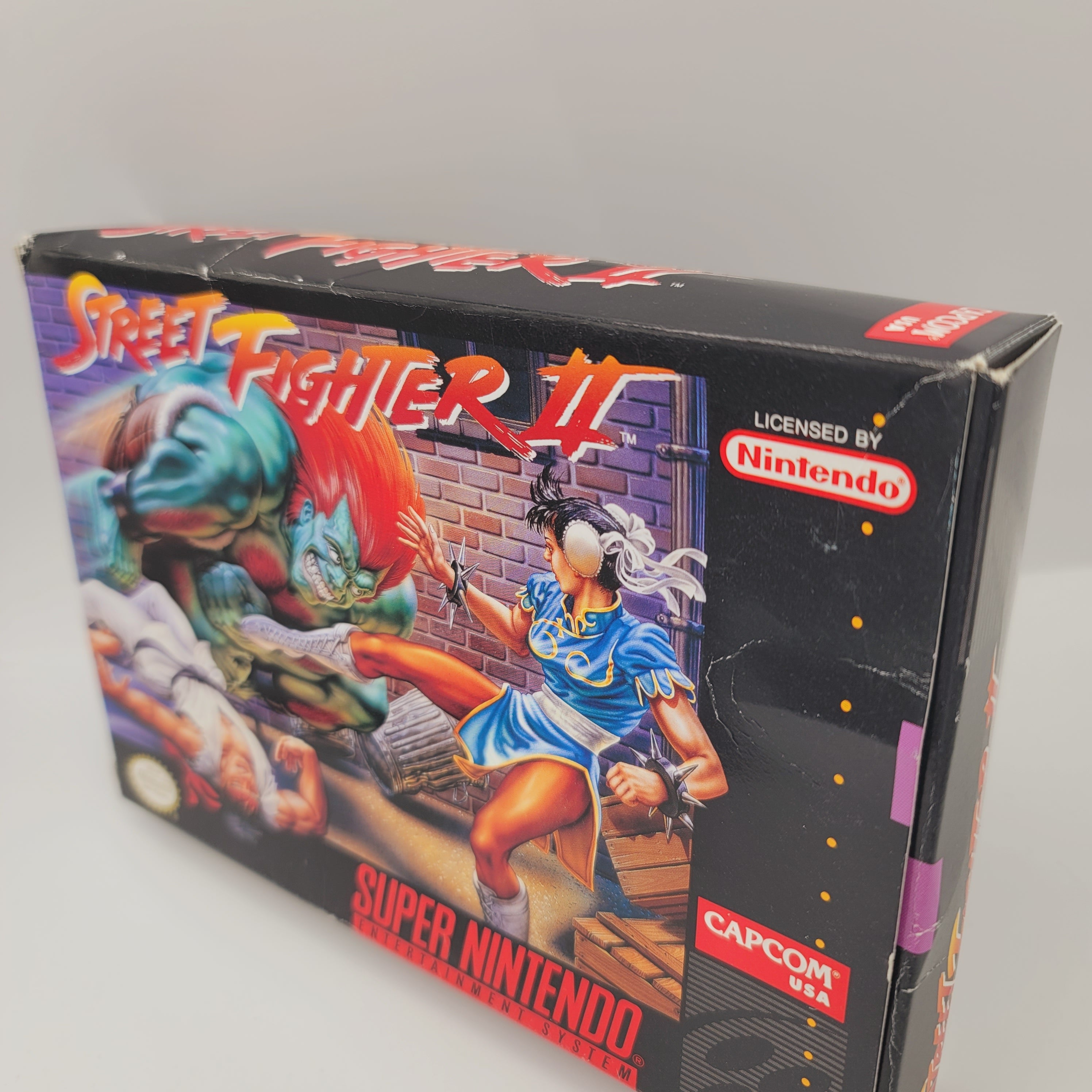 SNES - Street Fighter II (Complete in Box / B / With Manual)
