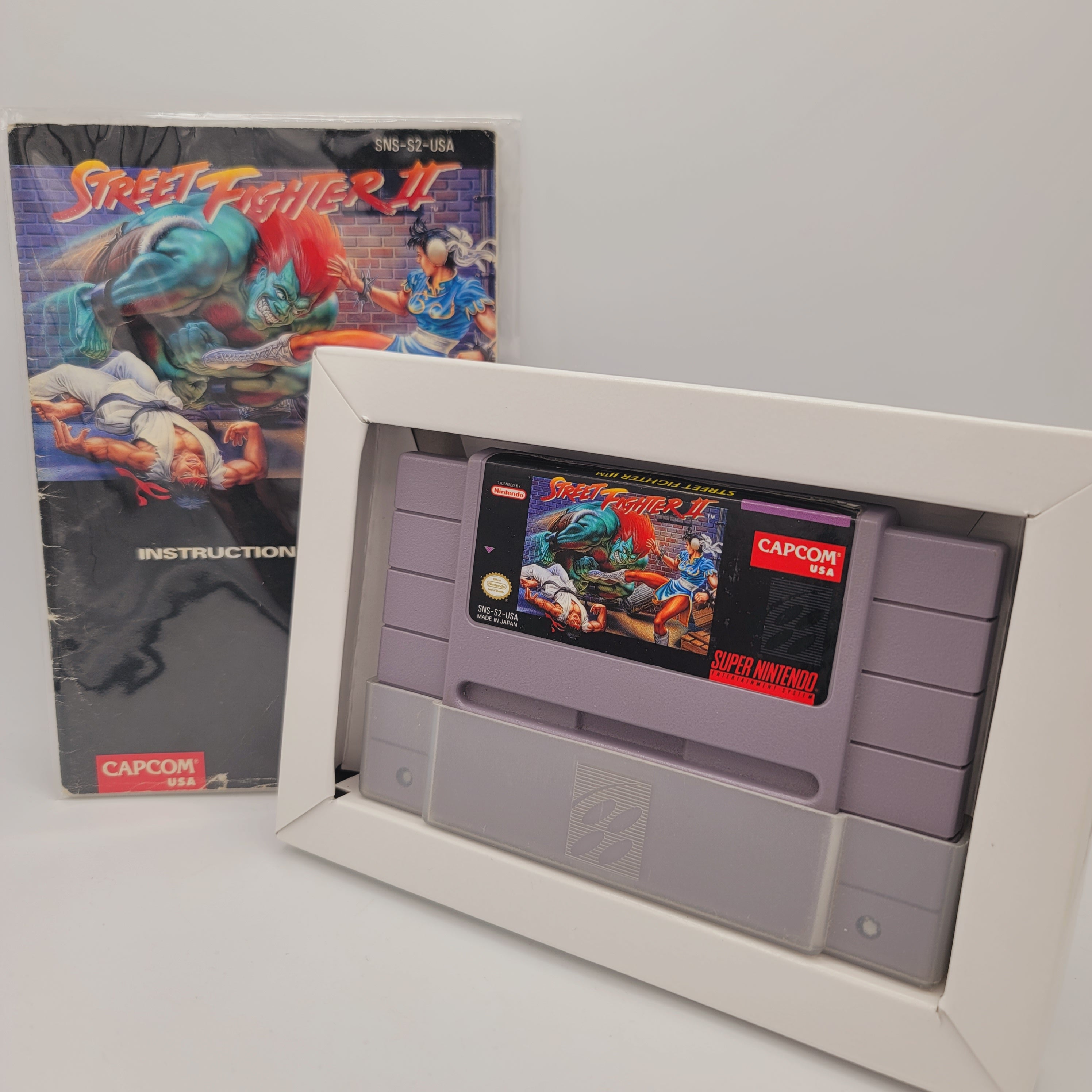 SNES - Street Fighter II (Complete in Box / B / With Manual)