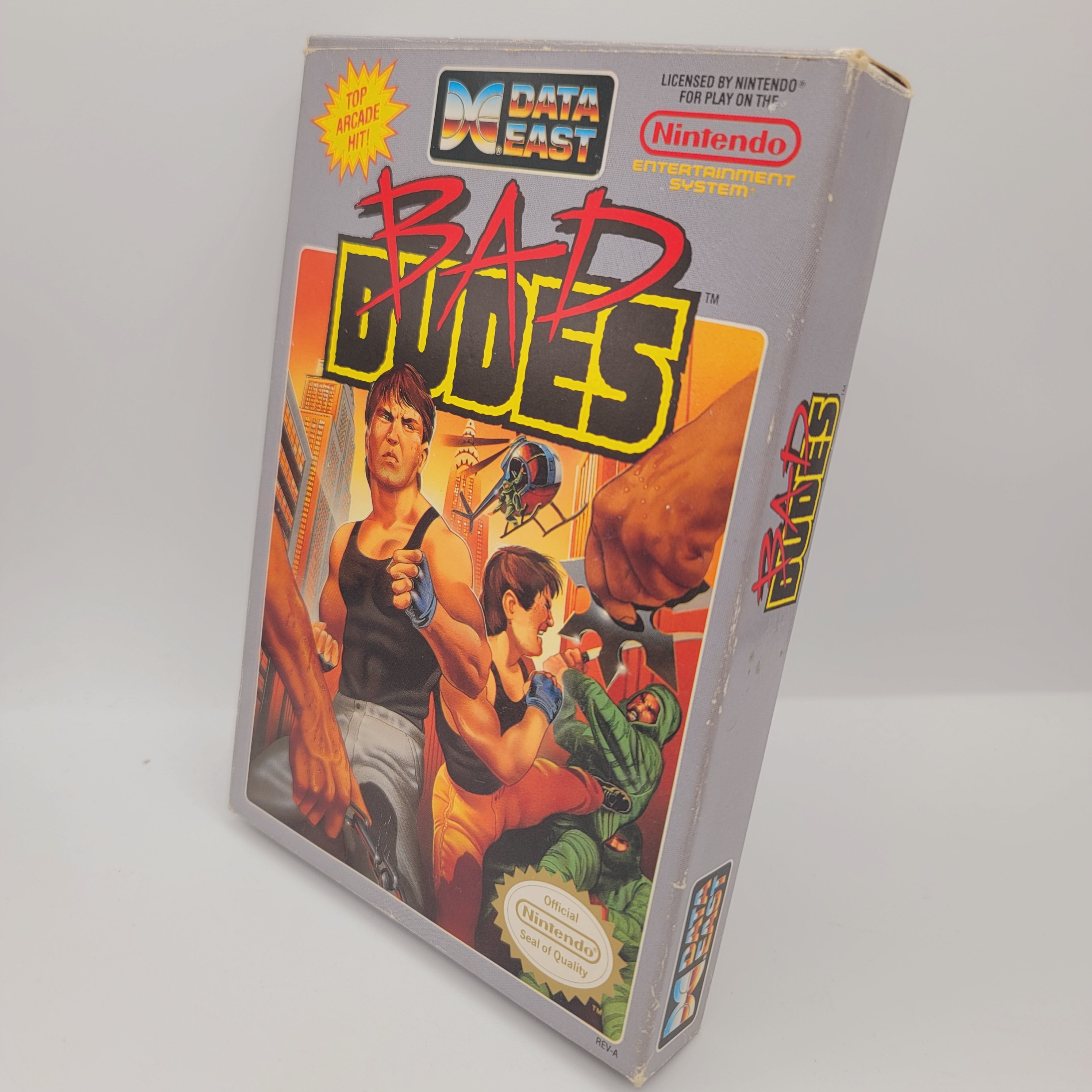 NES - Bad Dudes (Complete in Box / A / With Manual)