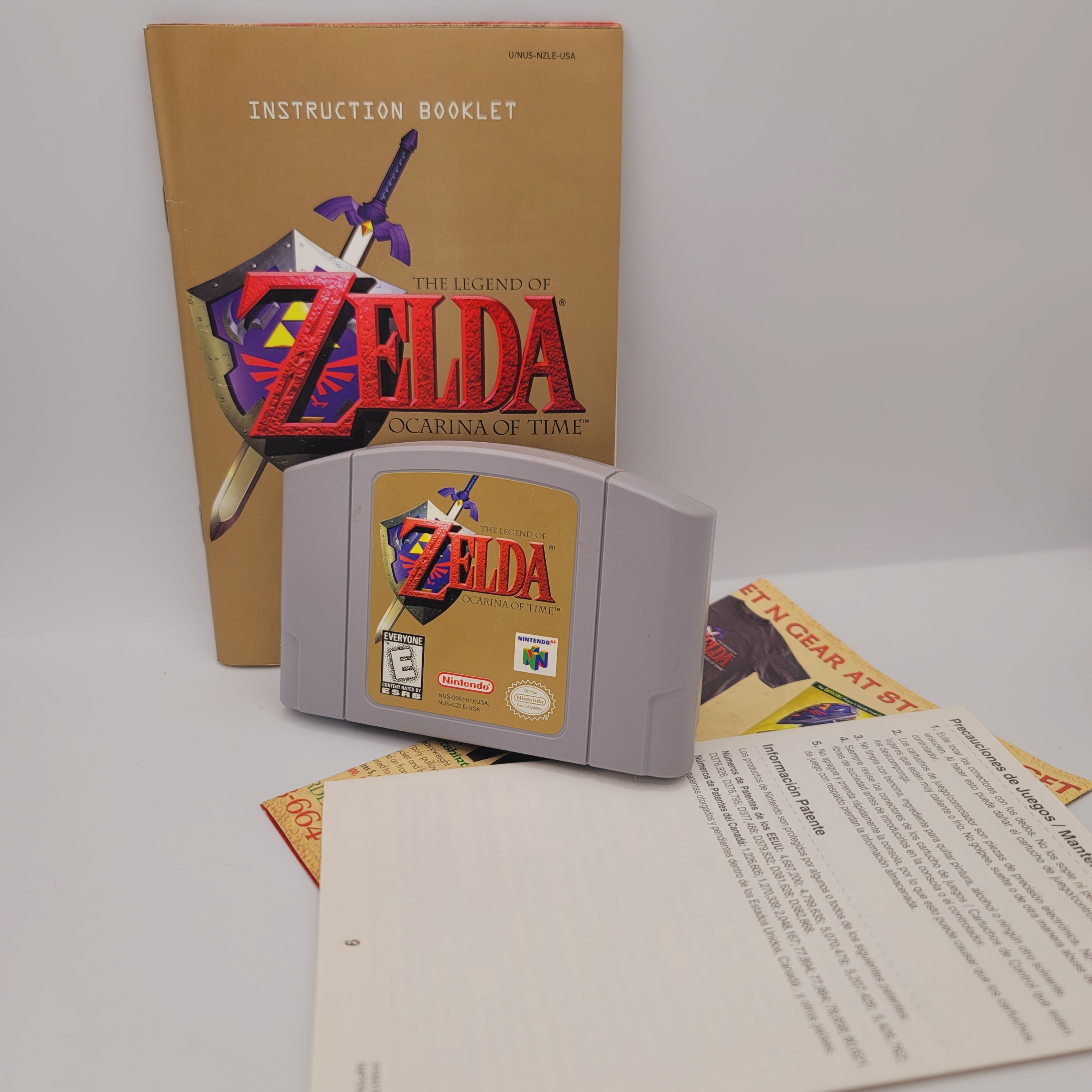N64 - The Legend of Zelda Ocarina of Time (Complete in Box / C+ / With Manual)