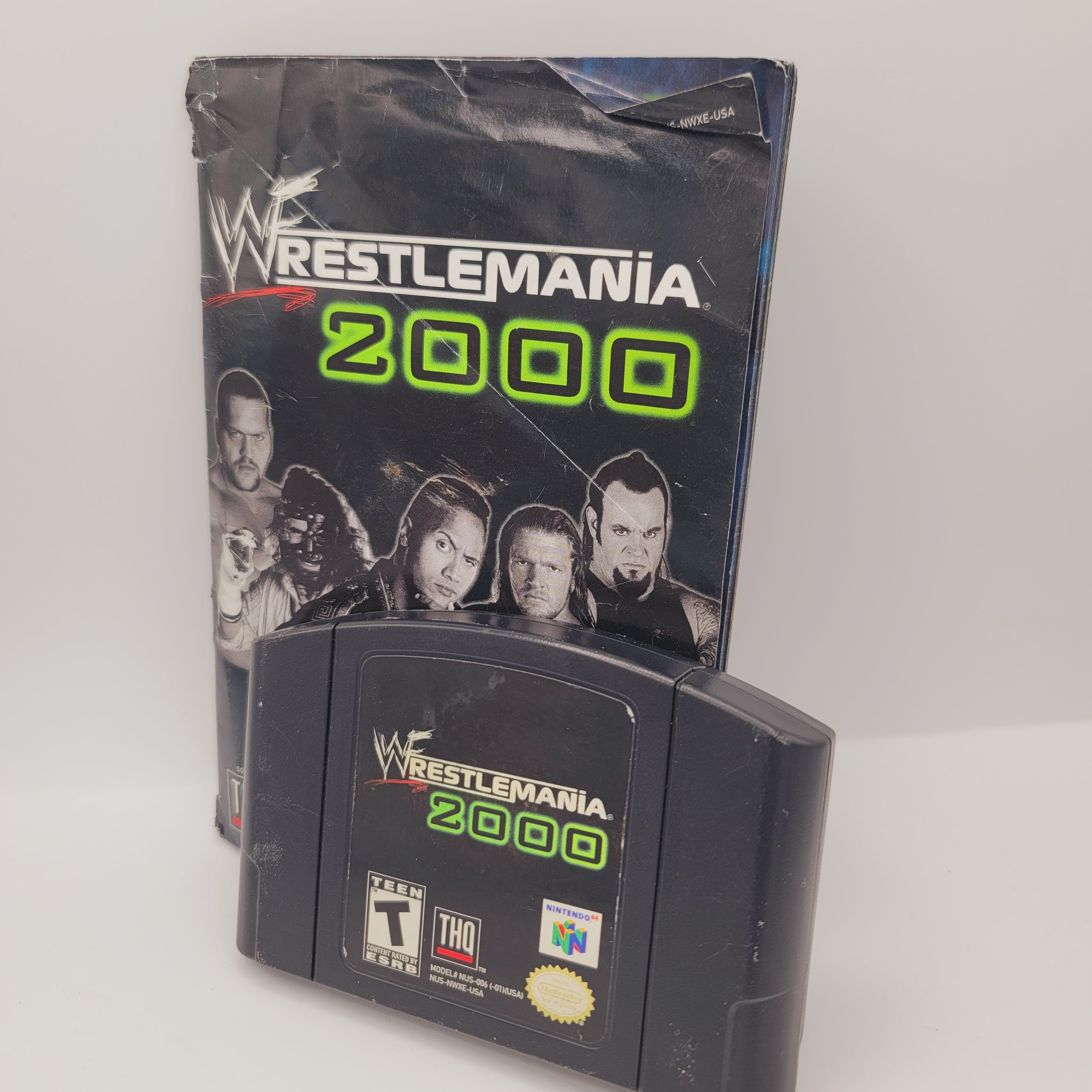 N64 - WWF WrestleMania 2000 (Complete in Box / C / With Manual)