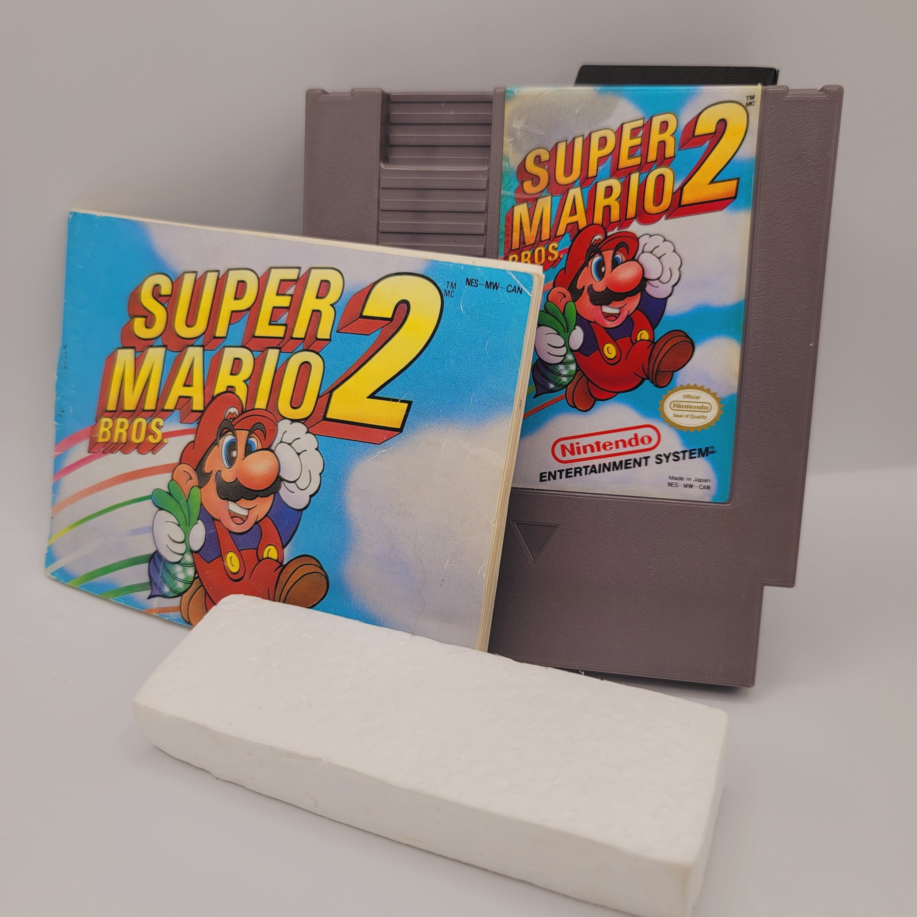 NES - Super Mario Bros 2 (Complete in Box / C/ With Manual)