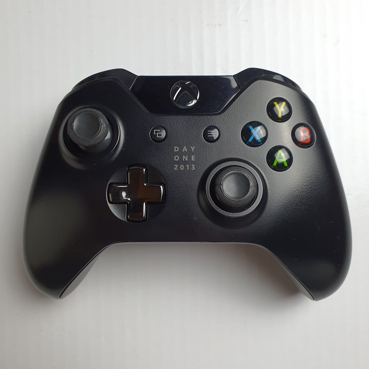 XBOX One Official Wireless Controller - Day One Edition