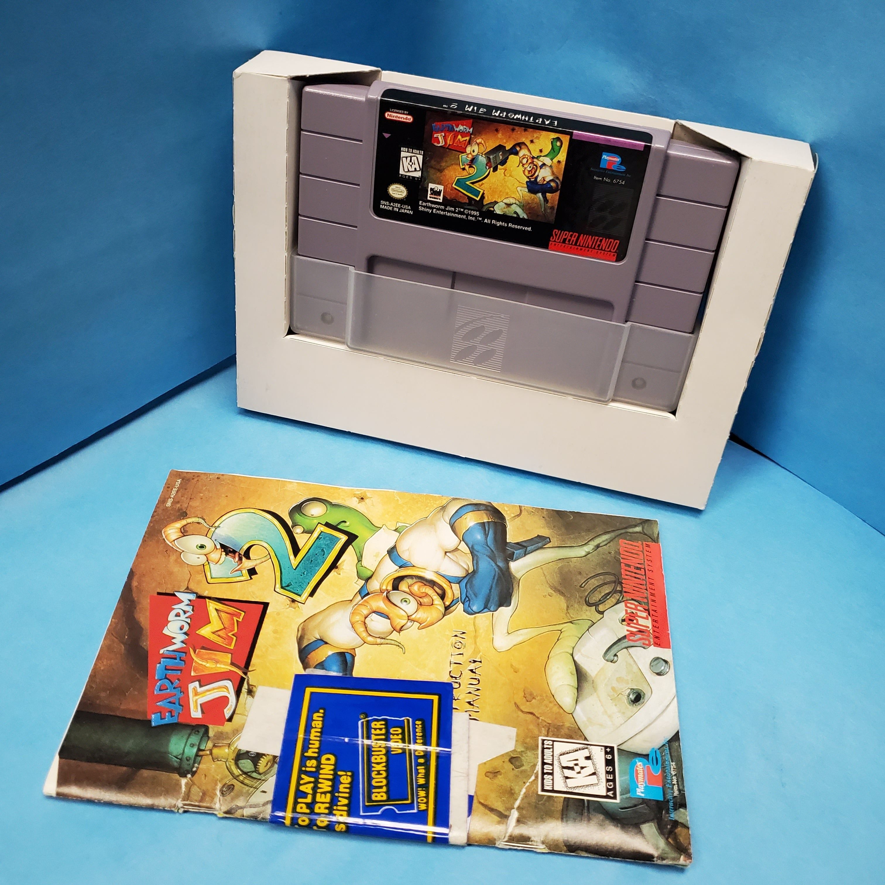 SNES - Earthworm Jim 2 (Complete in Box / B- / Rough Manual)