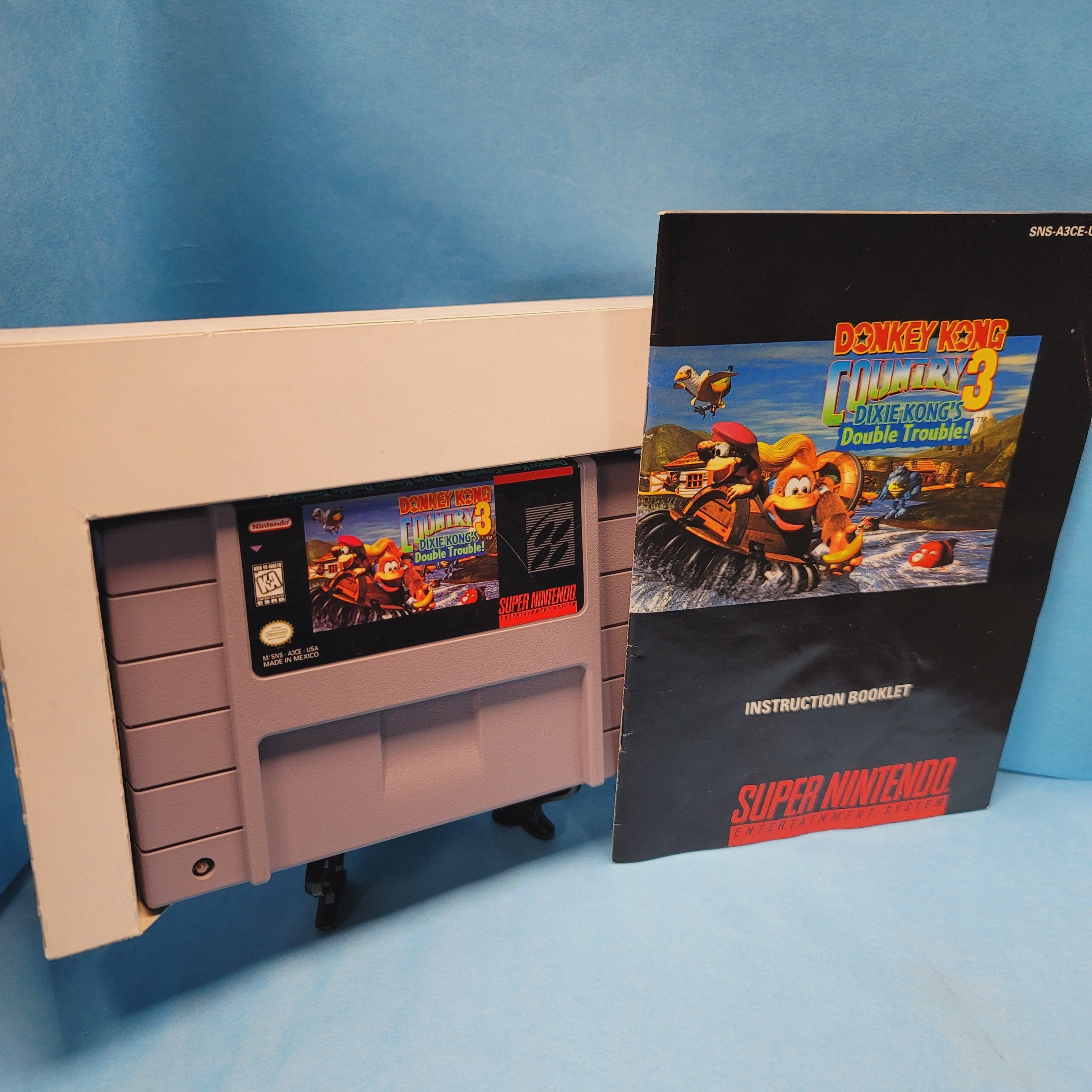 SNES - Donkey Kong Country 3 Dixie Kong's Double Trouble (Complete in Box / A / With Manual)