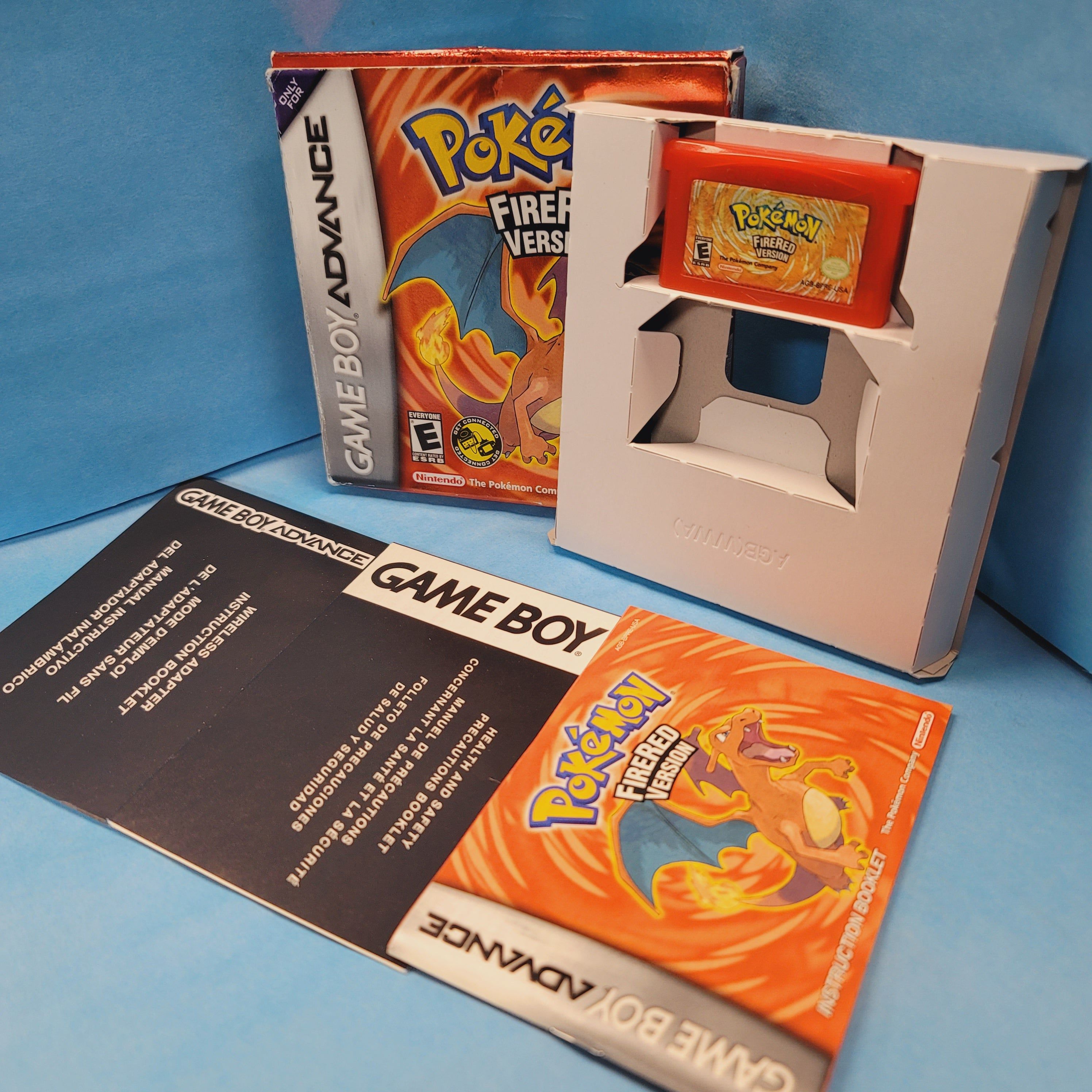 GBA - Pokemon Fire Red (Complete in Box / A- / With Manual)
