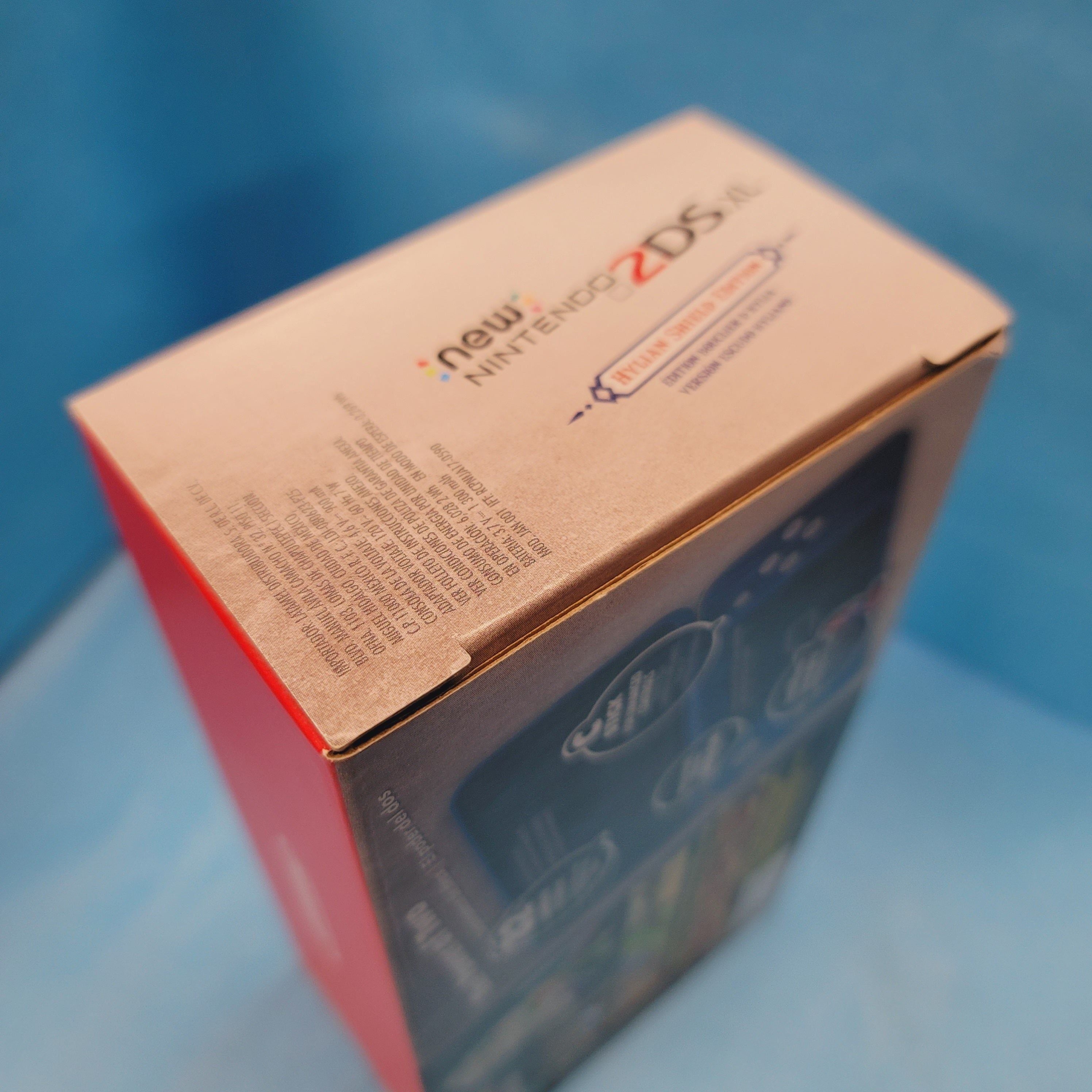 *Nouveau* Système 2DSXL Hylian Shield Edition (NOUVEAU)