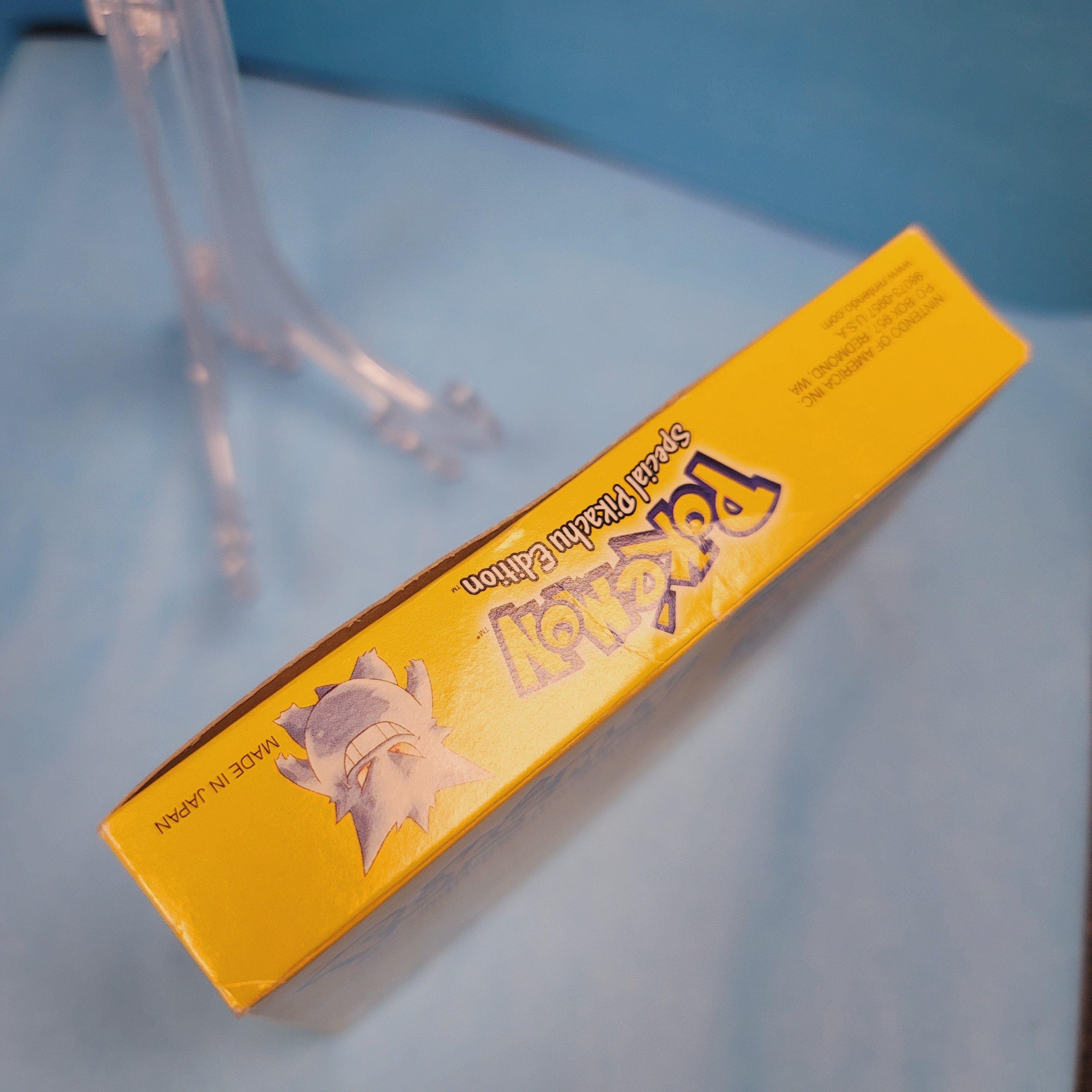 GB - Pokemon Yellow (Complete in Box / A / With Manual)