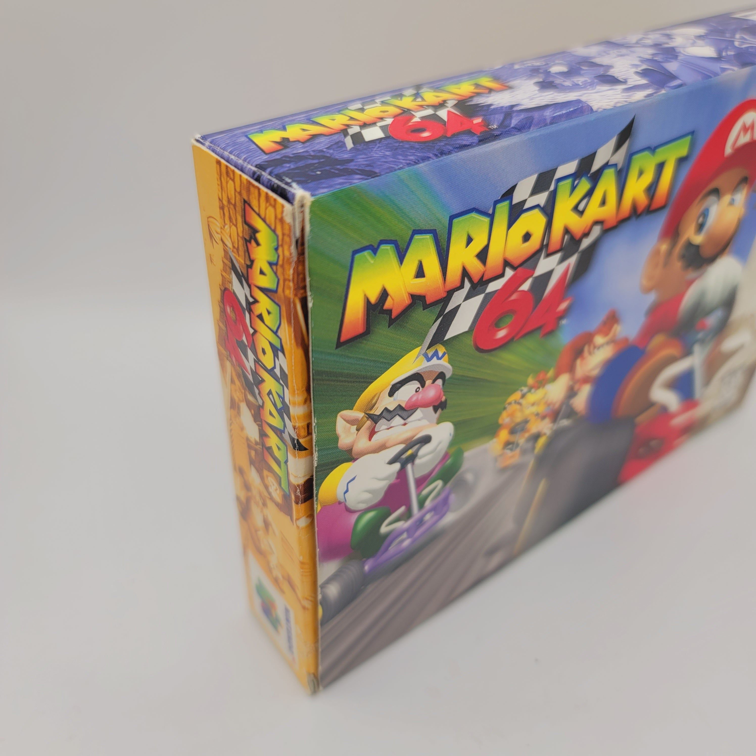 N64 - Mario Kart 64 (Complete in Box / Players Choice / A / With Manual)