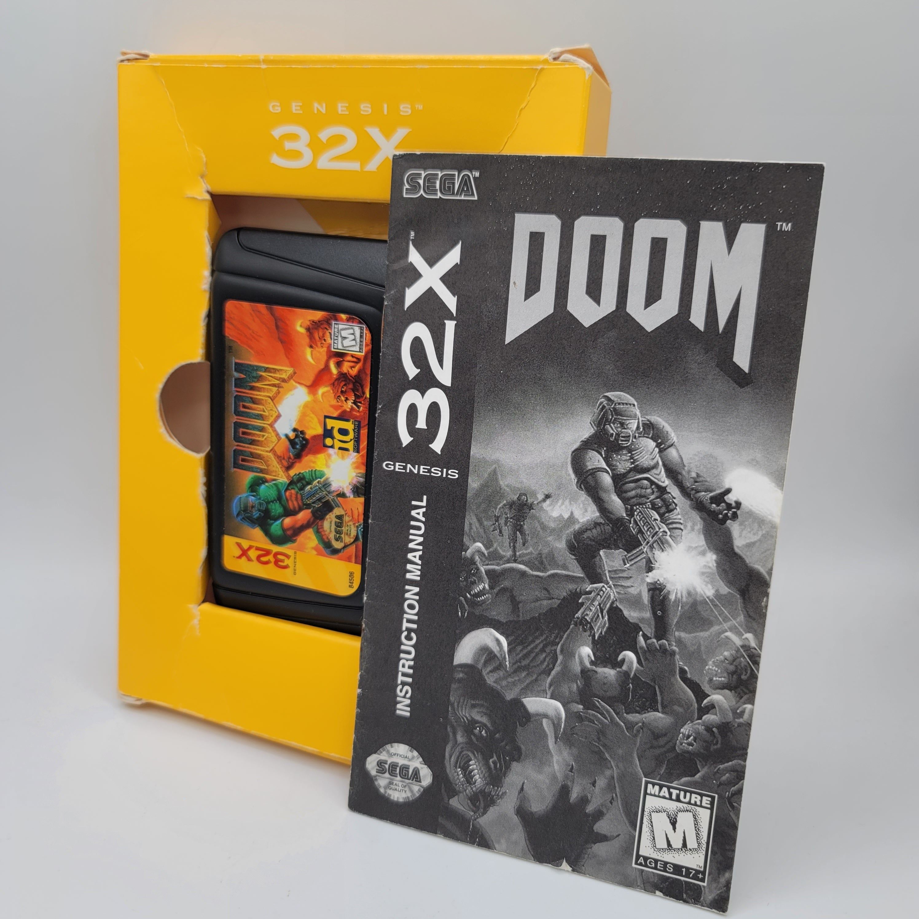 32X - Doom (Complete in Box / With Manual)
