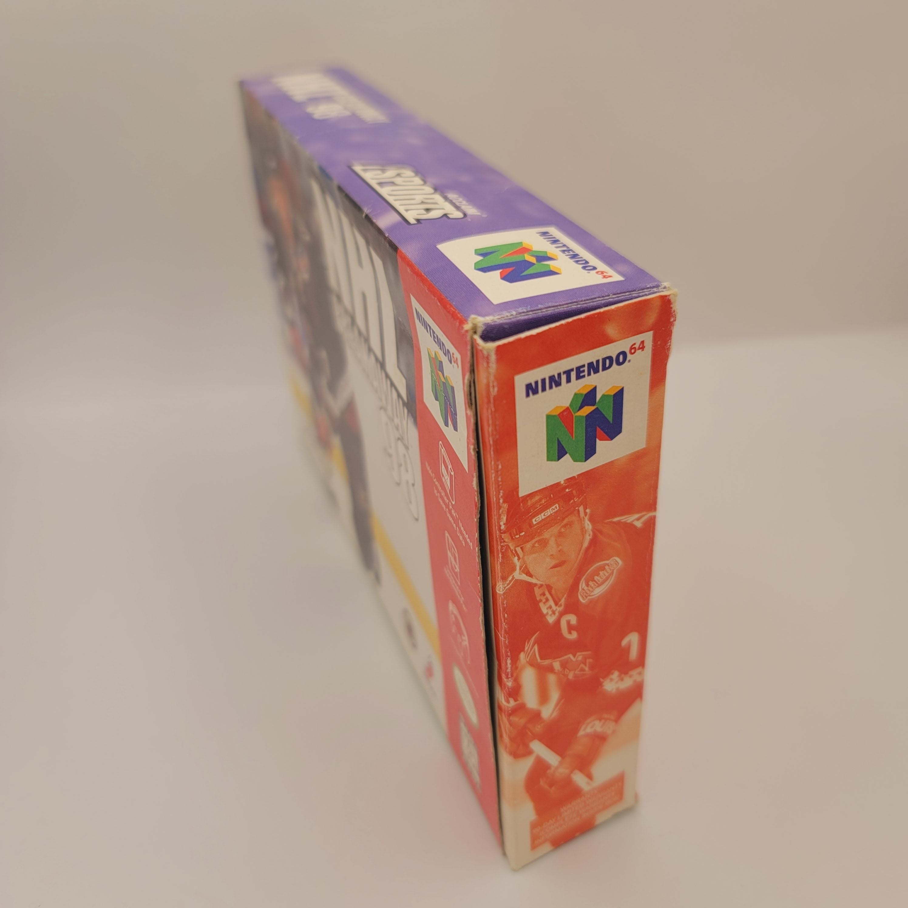 N64 - NHL Breakaway 98 (Complete in Box / B+ / With Manual)