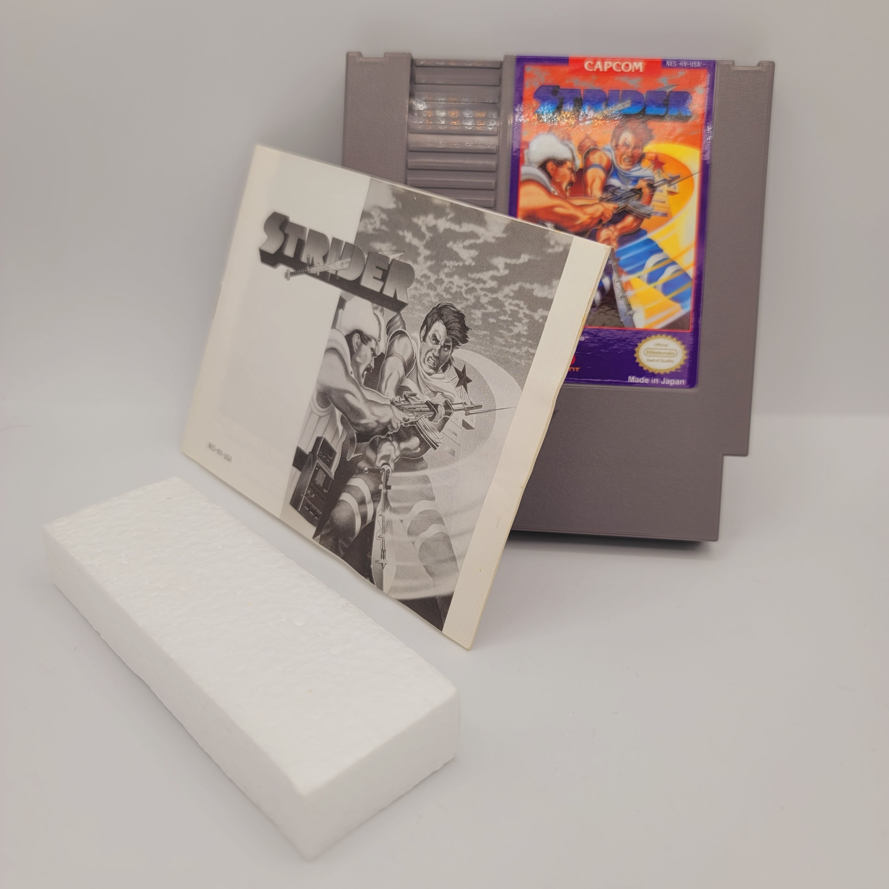 NES - Strider (Complete in Box / B / With Manual)