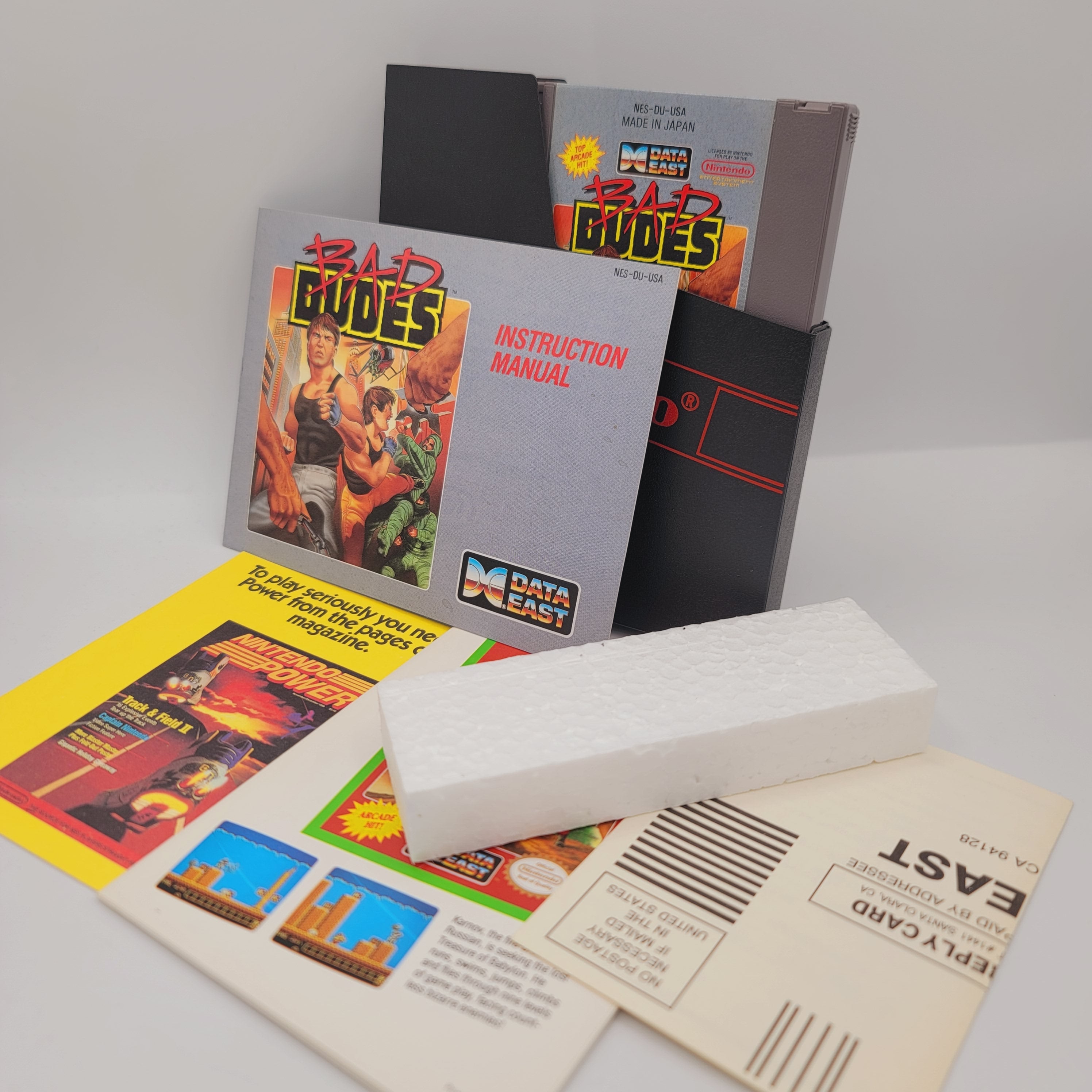 NES - Bad Dudes (Complete in Box / A / With Manual)