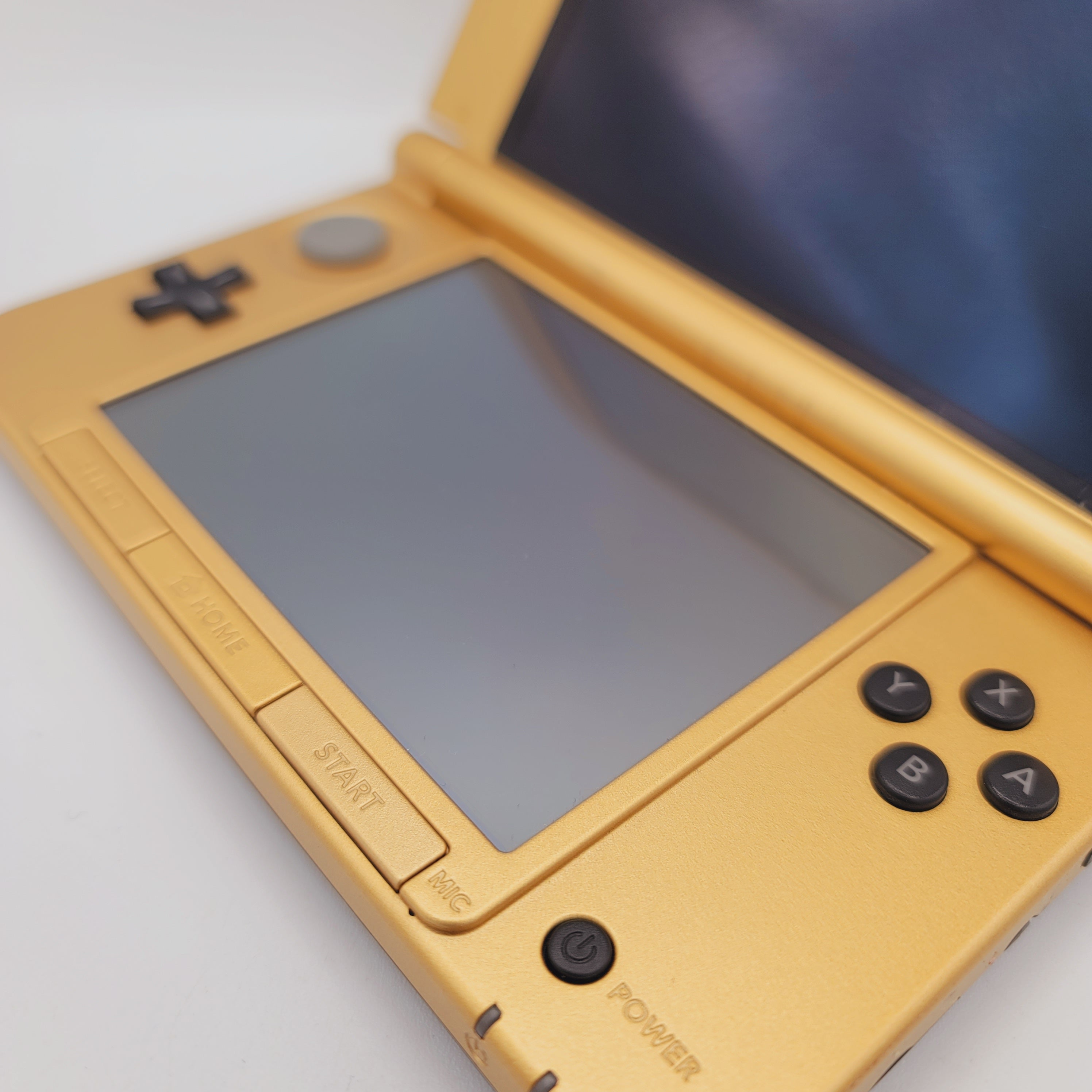 3DS XL System (The Legend of Zelda A Link Between Worlds / Complete in Box)