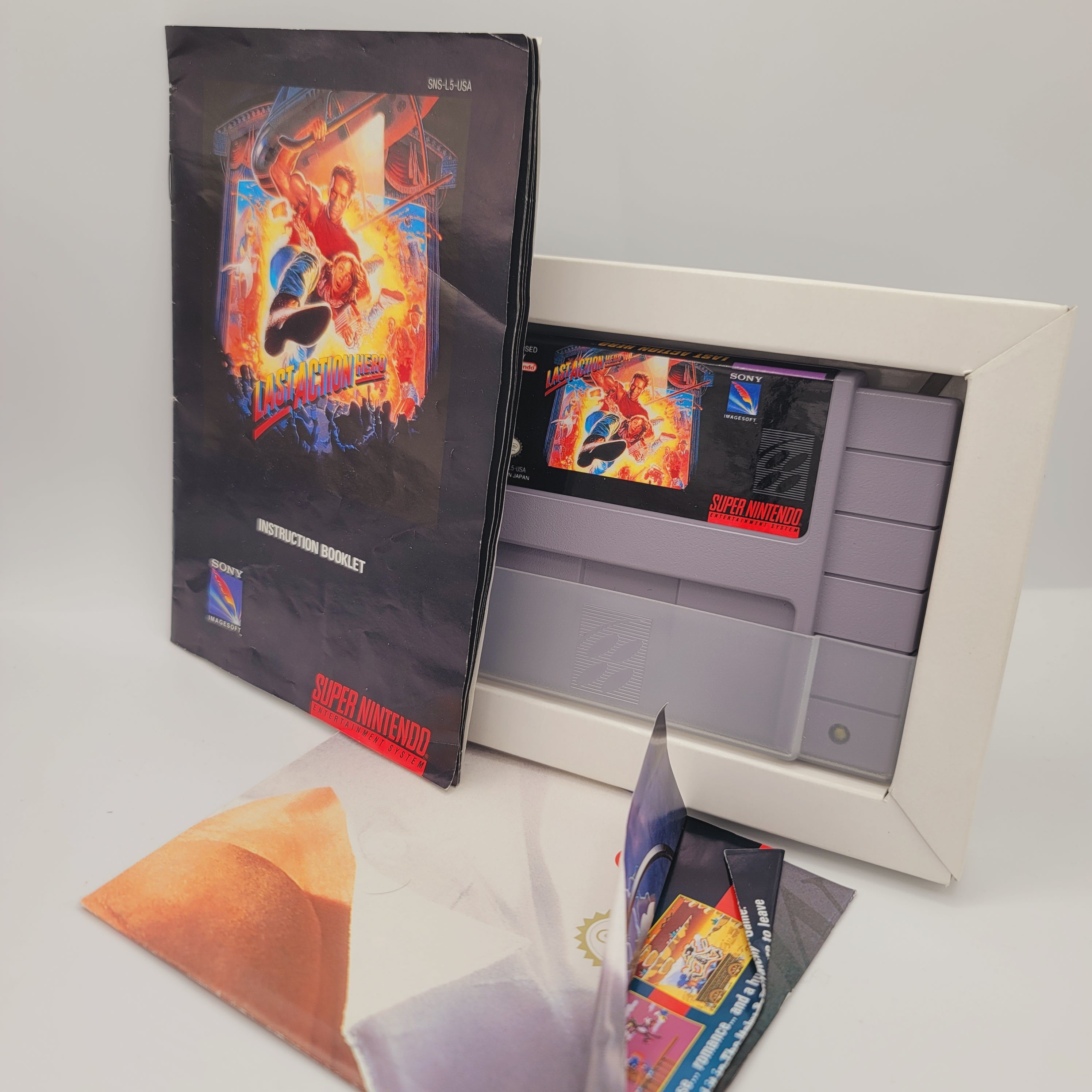 SNES - Last Action Hero (Complete in Box / B+ / With Manual)