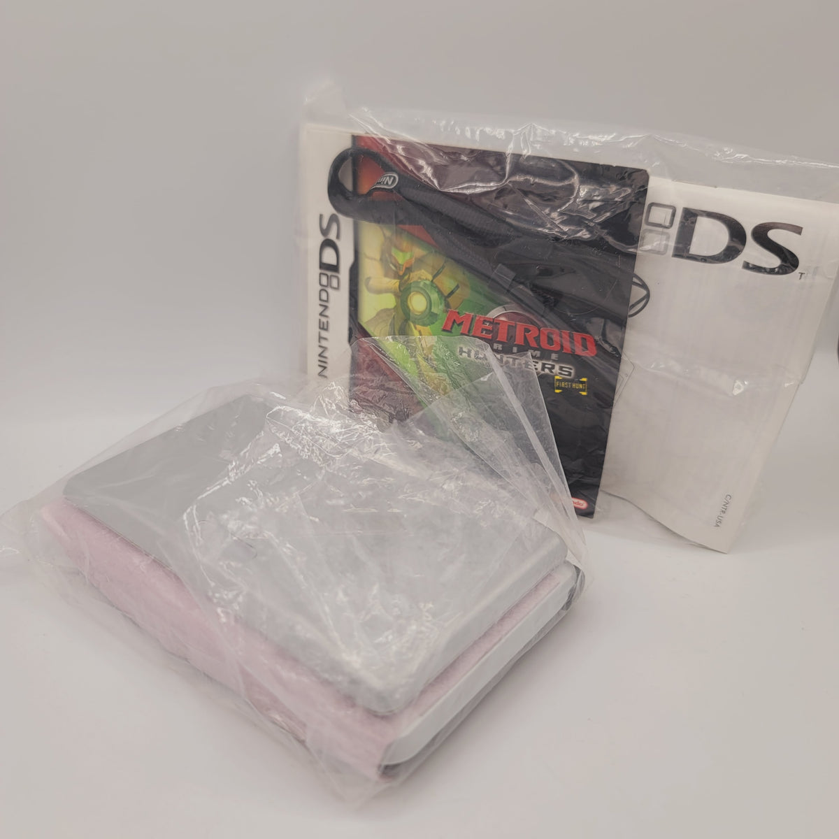 DS Original System - Complete in Box (Silver with Metroid Prime Hunters Demo)