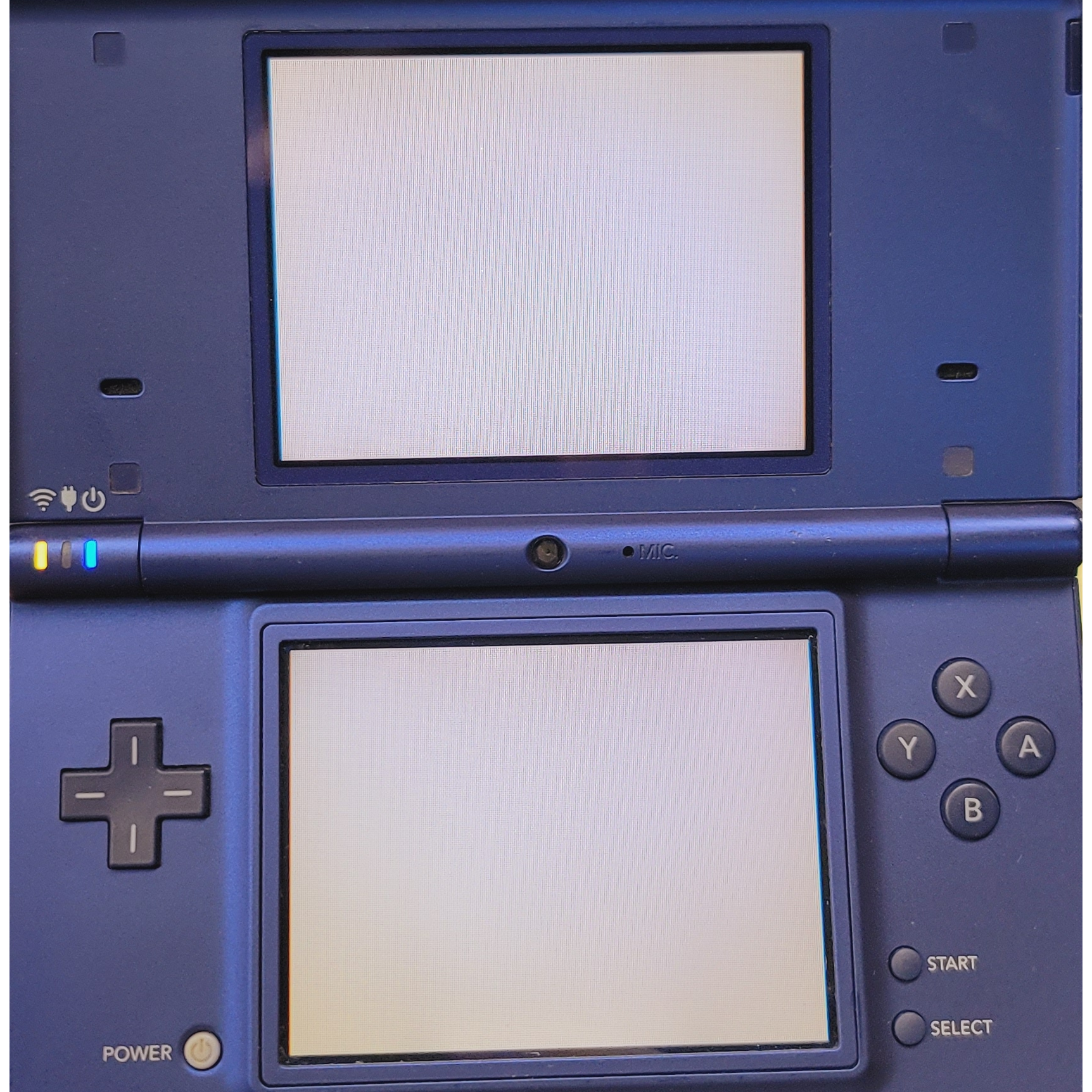 DSi System (Metallic Blue / Japanese / Screen Discolor)