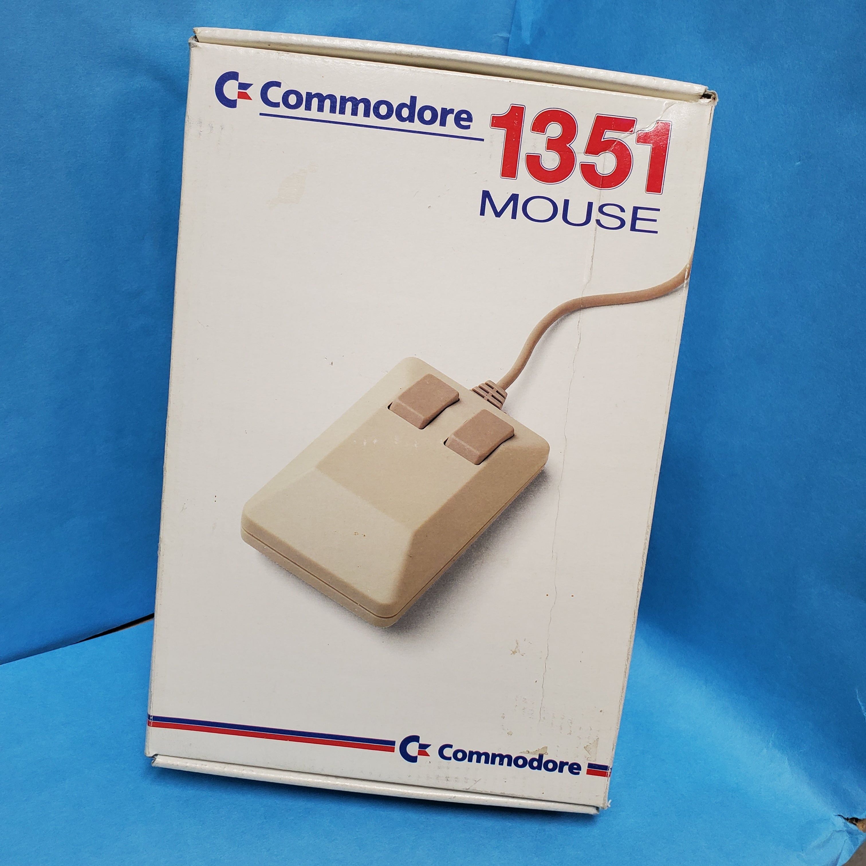 Souris Commodore 1351 (complète dans la boîte)