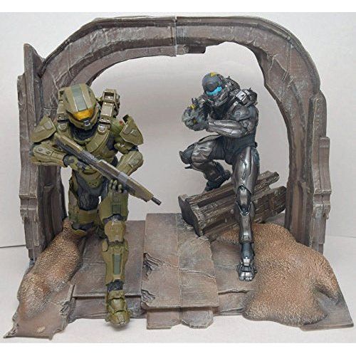 Xbox One - Halo 5 Guardians Limited Collector's Edition Statue & Steelbook